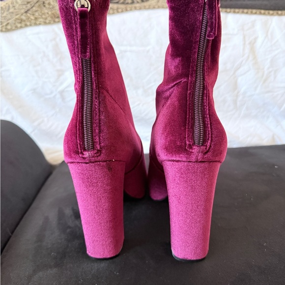 Steve Madden Velvet Ankle Boots Wine Red - Picture 2 of 5